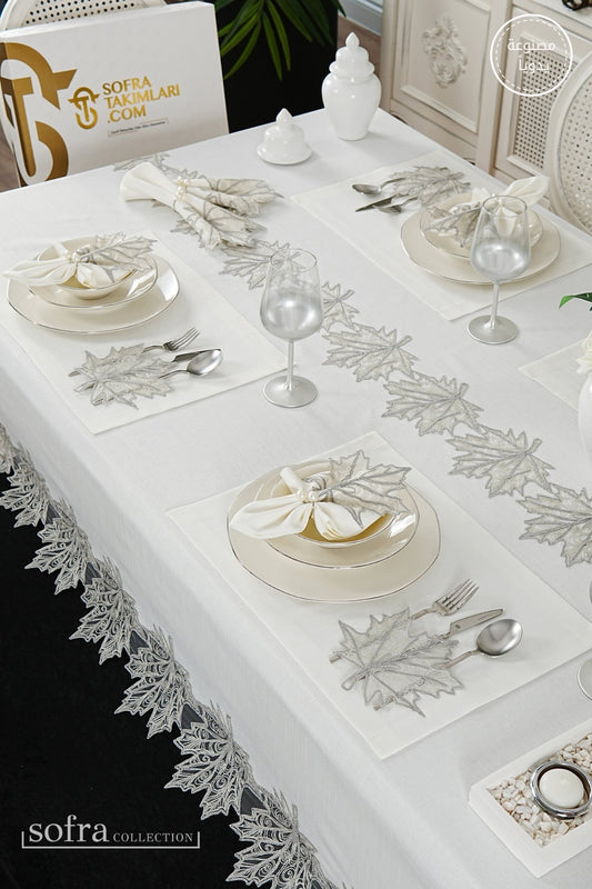 طقم مفارش سفرة كامل مزين بدانتيل فضى ورمادى - موديل شنار  – ٣٨ قطعة – ١٢ شخص - قماش كتان مقاوم للبقع