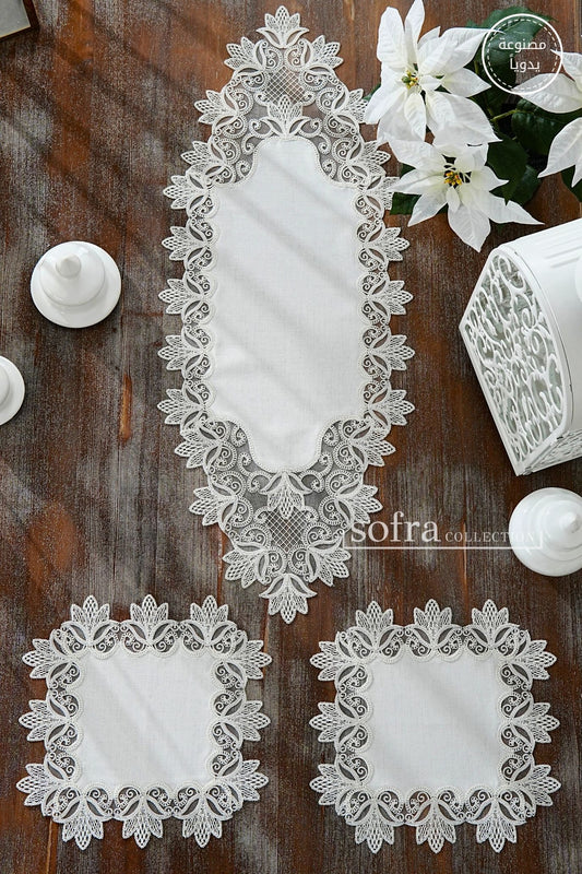 طقم مفارش ٣ قطع مزين بدانتيل اوف وايت – موديل فوليا - قماش كتان فاخر مقاوم للبقع