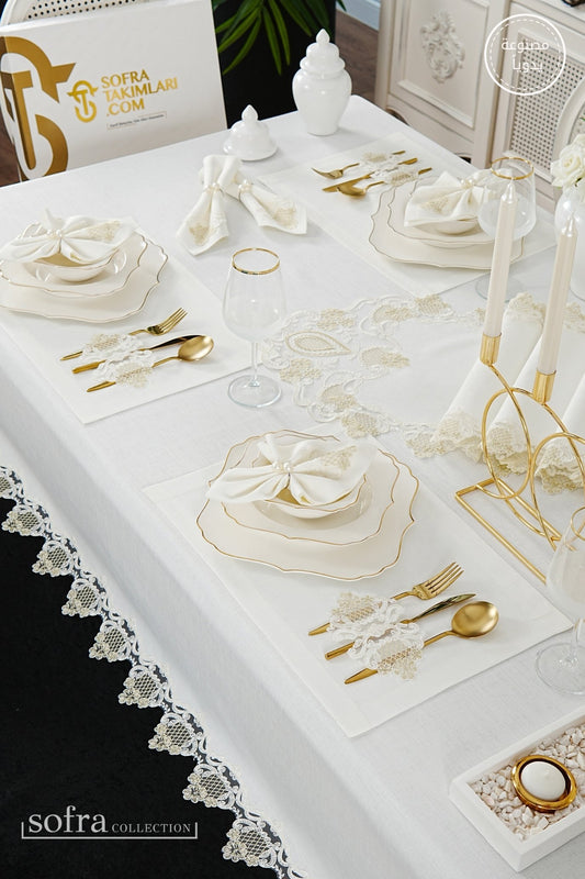 طقم مفارش سفرة كامل مزين بدانتيل ذهبى وأوف وايت - موديل سفير  – ٣٨ قطعة – ١٢ شخص - قماش كتان مقاوم للبقع