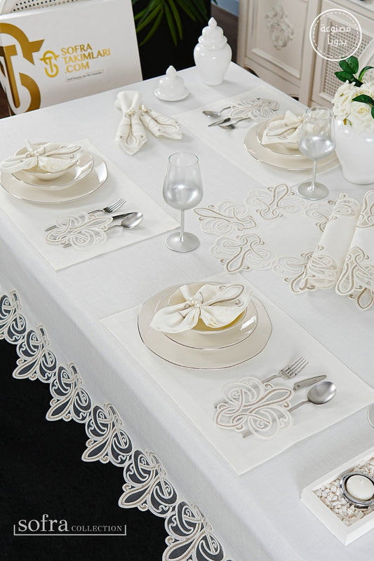 طقم مفارش سفرة كامل مزين بدانتيل بنى واوف وايت - موديل فينتو  – ٣٨ قطعة – ١٢ شخص - قماش كتان مقاوم للبقع