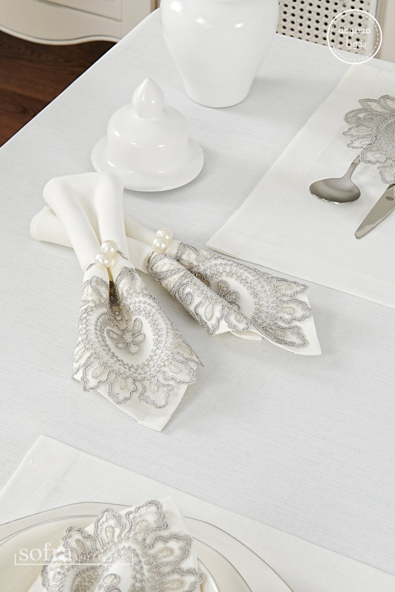 طقم مفارش سفرة كامل مزين بدانتيل رمادى - موديل شاهمران  – ٣٨ قطعة – ١٢ شخص - قماش كتان مقاوم للبقع